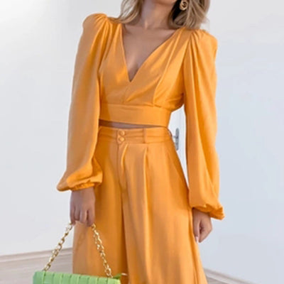 Conjunto Elegante de Blusa V-Neck y Pantalón Wide Leg de Cintura Alta - Image 11