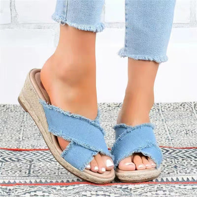Pantuflas de Tacón Alto con Trenzado de Cáñamo y Denim Ligero - Image 10