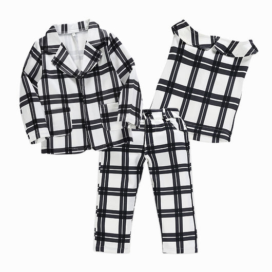Traje de Niña a Cuadros - Conjunto de Tres Piezas Elegante - Image 9