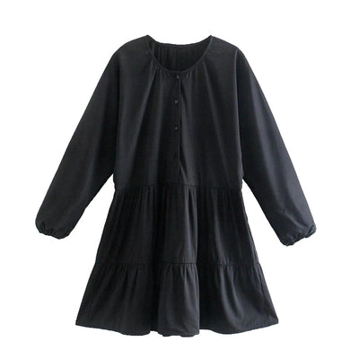 Vestido Corto de Manga Larga con Paneles Superpuestos