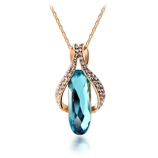 Conjunto de Aretes y Dije de Diamantes Chapados en Oro - Image 8