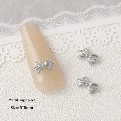 Accesorios de Decoración de Uñas con Moño de Circón Plateado - Image 13