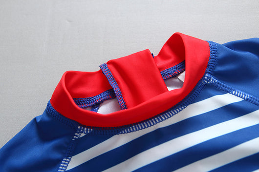 Traje de Baño Infantil a Rayas Azul Marino - Conjunto Completo para Surf y Spa - Image 9