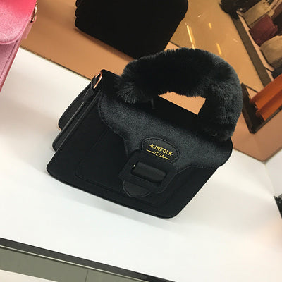Bolso Navideño de Novia TWIGS Terciopelo y Pelaje Crossbody - Image 7