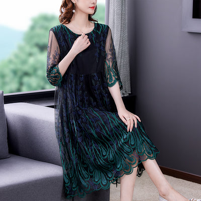 Falda Elegante con Malla Bordada: Efecto Reductor y Estilo Sofisticado - Image 3