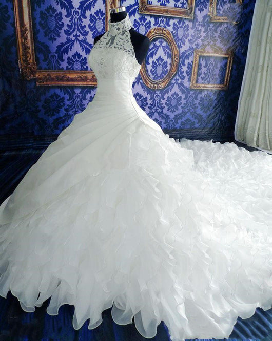 Vestido de Novia Premium al Mayor con Cola Espectacular - Image 9