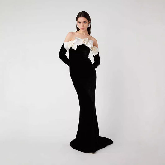 Vestido Largo de Terciopelo Negro con Cola Sirena