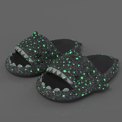 Pantuflas Tiburón con Luz Nocturna Diseño Noche Estrellada - Zapatillas de Casa para Parejas - Image 9