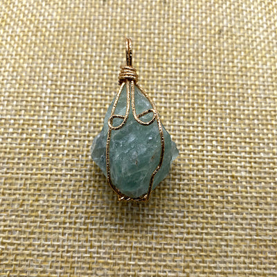 Collar de Cristal en Bruto con Alambre Hecho a Mano - Image 14