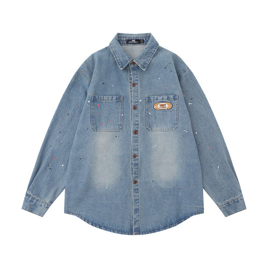 Camisa Denim Oversized con Bolsillos Bordados y Detalles Splash Ink