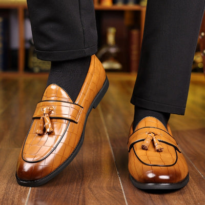 Zapatos Slip-On Versátiles: Comodidad Ejecutiva para Cada Momento - Image 7