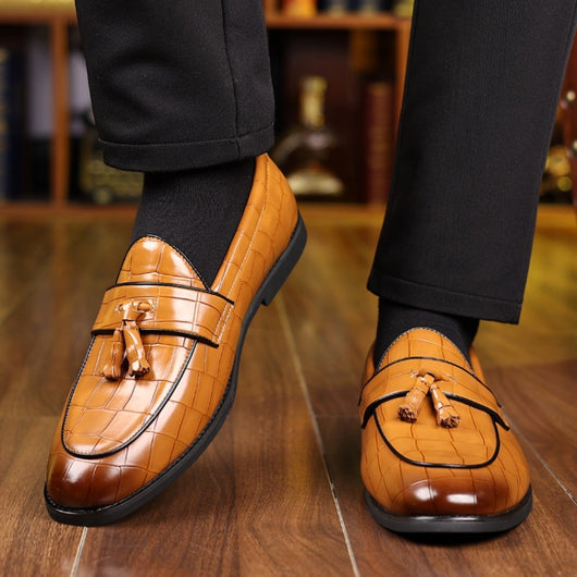 Zapatos Slip-On Versátiles: Comodidad Ejecutiva para Cada Momento - Image 7