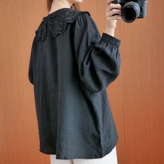 Blusa Elegante con Cuello de Encaje, Doble Botonadura y Mangas Largas - Image 6