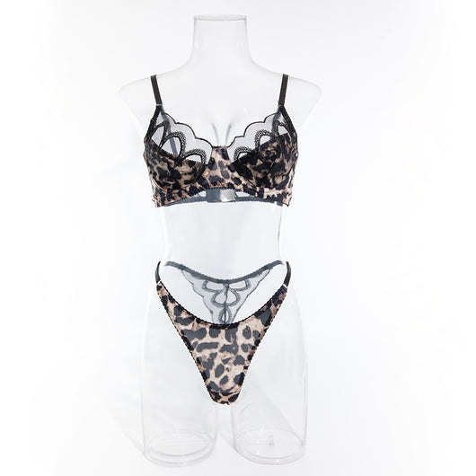Leopard print bra and thong set with black lace trim, featuring an underwire bra and matching thong. - Image 15