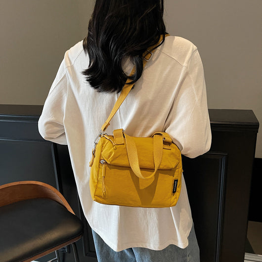 Bolso Bandolera Ligero de Gran Capacidad para Viajes y Trabajo - Image 8