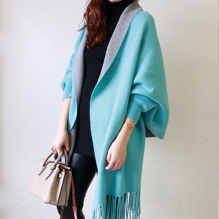 Cardigan Suéter Tipo Chal con Flecos para Mujer - Image 3