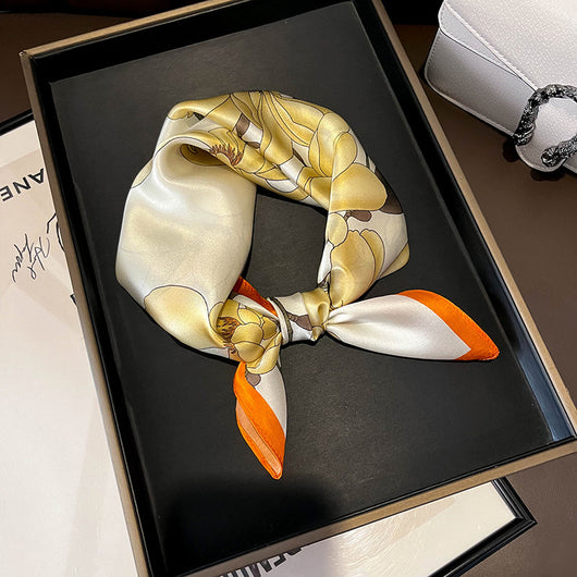 Pañuelo de Seda Beige Cuadrado para Mujer - Versátil y Fácil de Combinar - Image 54