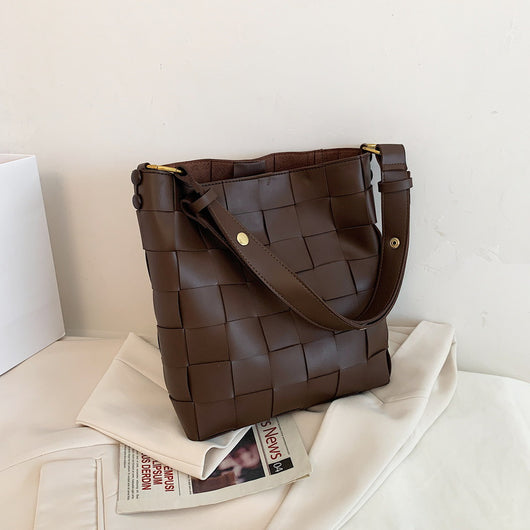 Bolso Bucket Trenzado Otoño - Diseño Minimalista y Versátil - Image 12