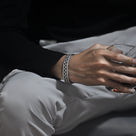 Pulsera Trenzada Ancha para Hombre - Brazalete Grueso Estilo Vintage con Cierre Ajustable
