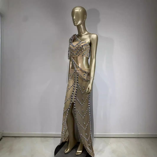 Traje Vestido Brillante con Cristales Decorativos - Image 2