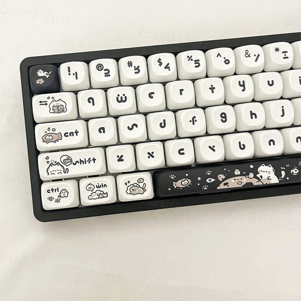Keycap Gato Fantasy MOA - Diseño Minimalista Blanco y Negro