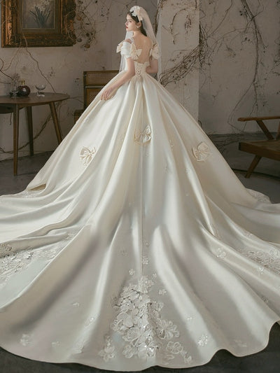 Vestido de Novia Vintage en Satén Elegante - Image 10