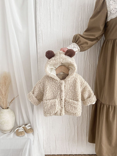 Abrigo Infantil con Orejas de Osito Acolchado y Cálido - Image 9