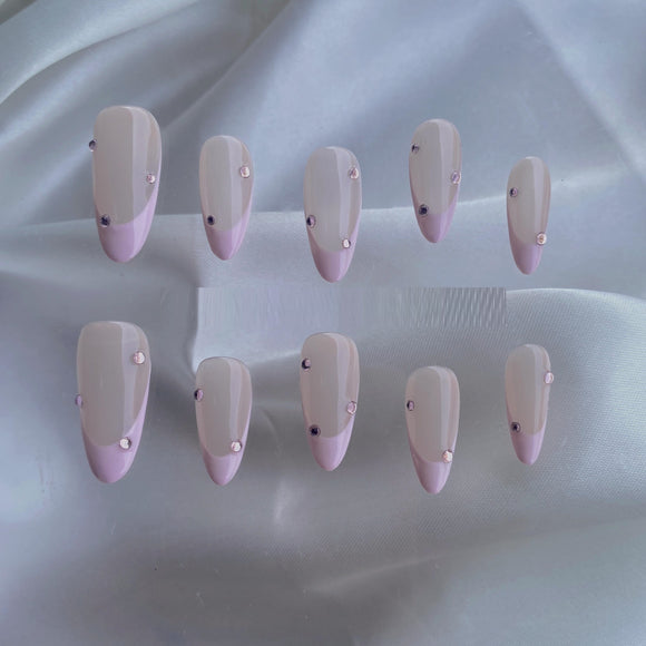 Manicura Francesa Almendra con Acabado Profesional