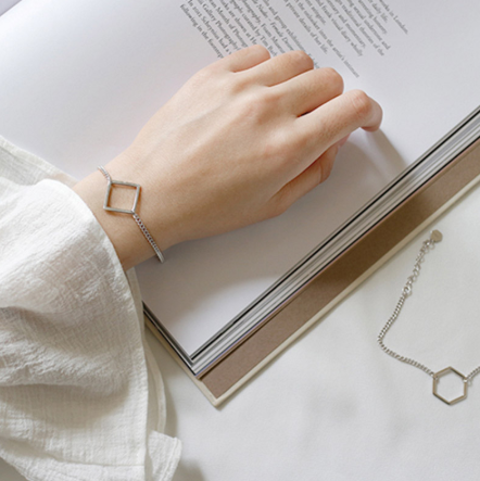 Pulsera de Cadena Geométrica - Image 8