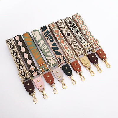 Correa Ajustable para Bolso Mensajero con Tejido Jacquard y Detalles en Cuero - Image 24