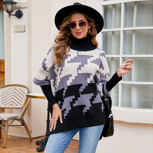 Poncho Capa Cálido Cuello Alto Bicolor con Pompones de Piel - Image 9