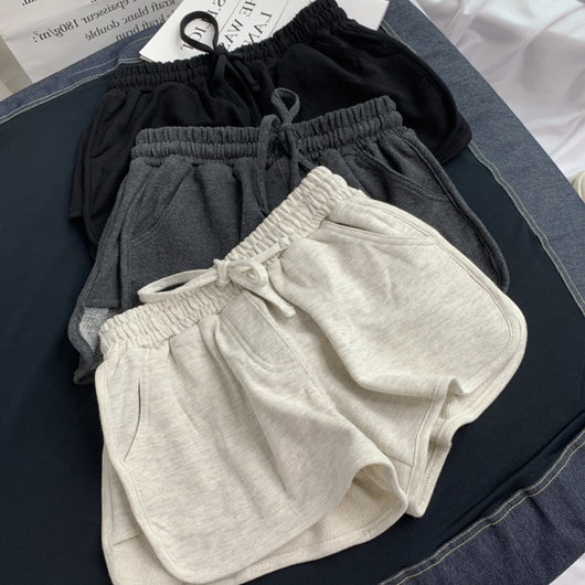 Pantalones cortos deportivos de pierna ancha para yoga y casa - Image 2