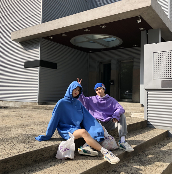 Sudadera Oversized con Capucha de Tela Compuesta - Colección Otoño