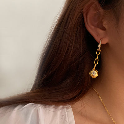 Aretes Largos de Cadena con Trébol de Cuatro Hojas y Diamantes - Image 9