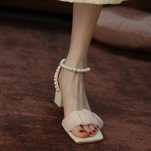 Sandalias Romanas con Perlas de Malla y Tacón Robusto - Image 9