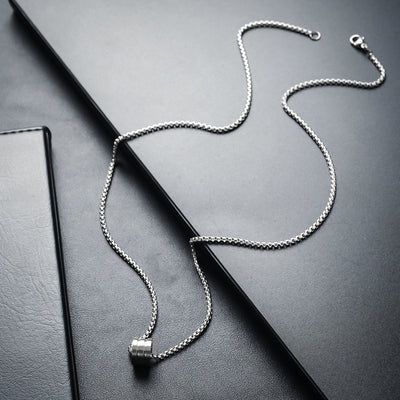 Collar de Acero Titanio para Hombre - Diseño Minimalista Que No Se Desvanece - Image 9