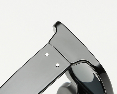 White square-frame sunglasses with dark gray lenses, featuring a chunky and fashionable design. - Image 6