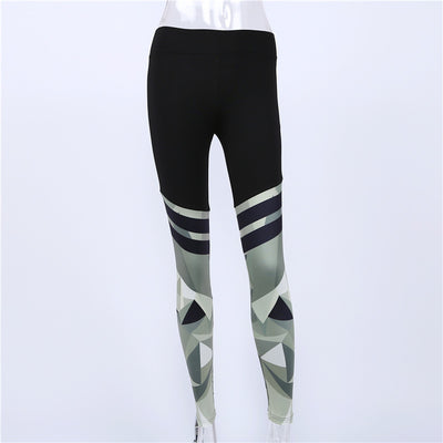 Pantalones de Yoga con Estampado Camuflaje y Costuras Decorativas - Image 6
