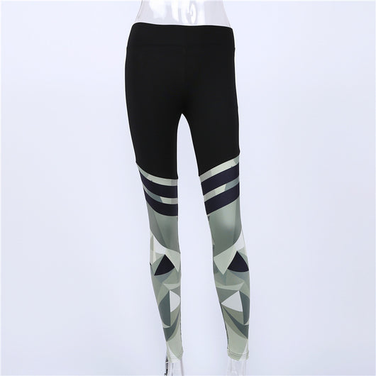 Pantalones de Yoga con Estampado Camuflaje y Costuras Decorativas - Image 6