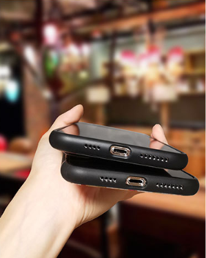 Funda para Celular Gato de la Suerte con Correa y Llavero - Image 3
