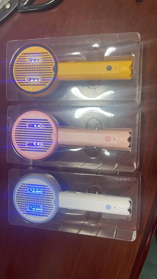 Peine Desinfectante USB para Mascotas con Luz UV - Image 11