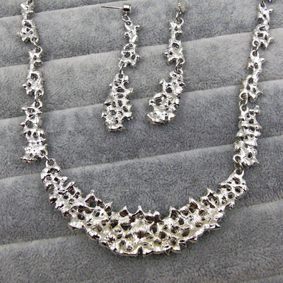 Conjunto de Aretes y Collar Gota de Agua con Diamantes Completos - Image 4
