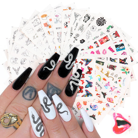 Set de Stickers para Uñas con Flores de Encaje Blanco y Negro - Image 25