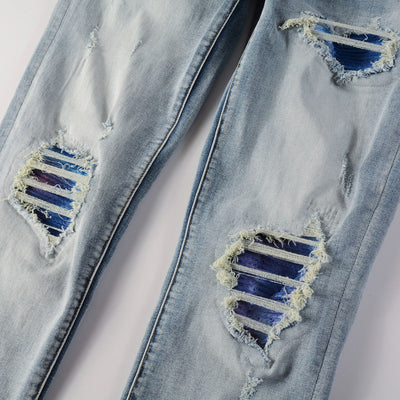 Jeans Slim Ajustados Blanco Roto con Parches Desgarrados y Detalles Vintage - Image 7