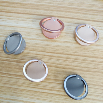 Soporte Metálico Premium para Teléfono Móvil con Anillo Giratorio