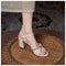 Sandalias con Tacón Robusto para Mujer - Comodidad y Estilo en Talles Pequeños