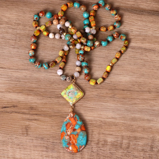 Collar de Agua con Piedras de Colores - Diseño Elegante en Gota - Image 5