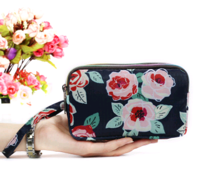 Billetera Táctil para Mujer con Tres Compartimentos y Bolsillo para Celular - Image 4