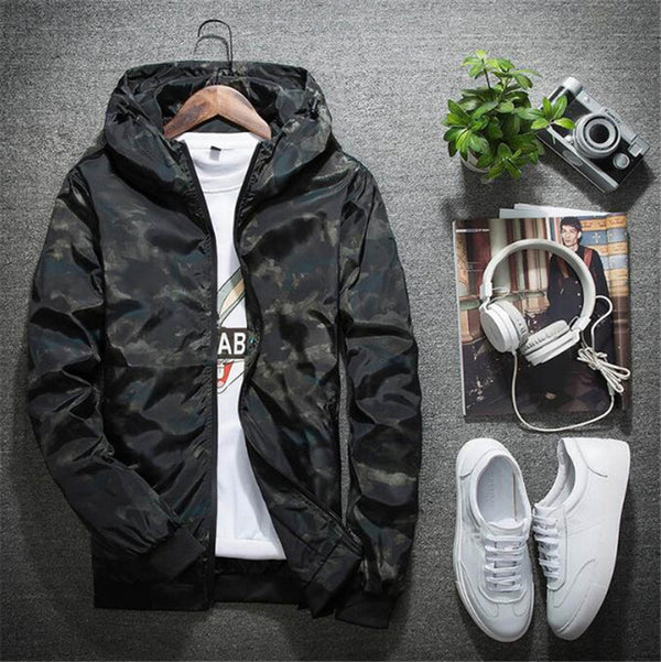 Chaqueta Camuflada con Capucha