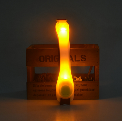 Brazalete LED Reflectante de Seguridad Nocturna para Ciclismo y Running - Image 33
